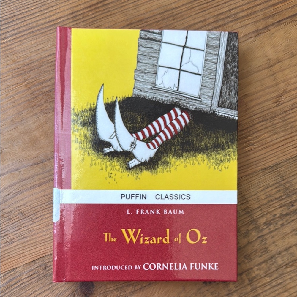 The Wizard of Oz Puffin Classics Book by L. Frank Baum. Hardback copy